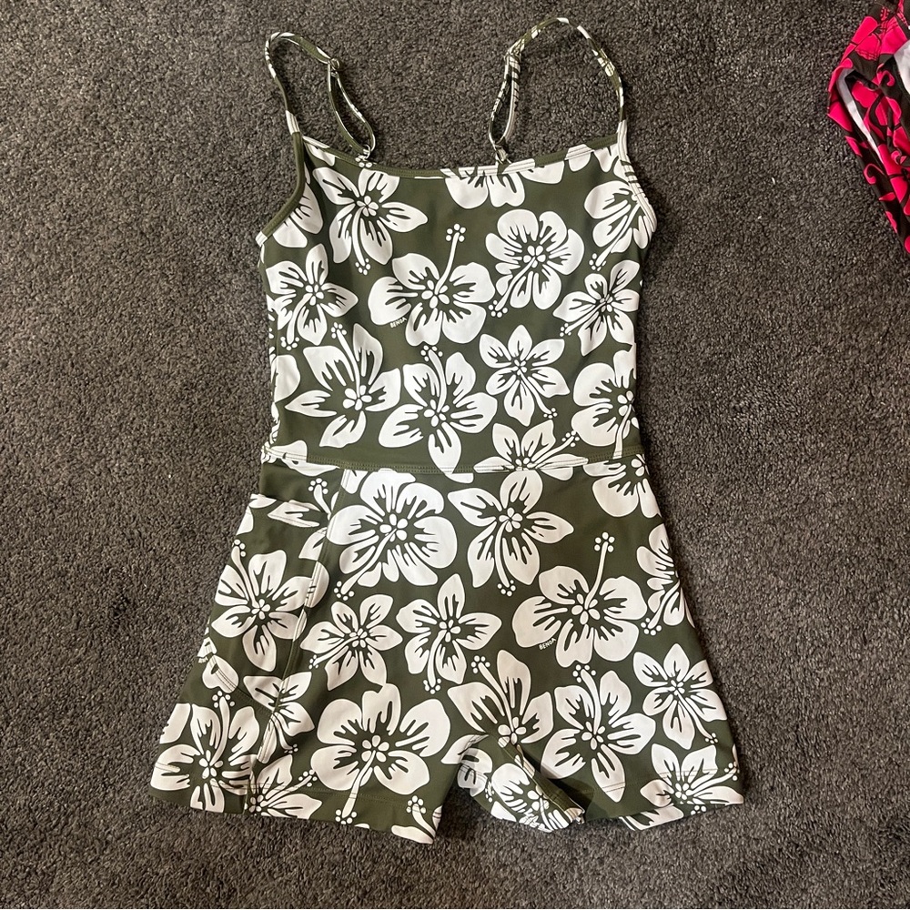 BENOA Swim Batik 3” Active Romper